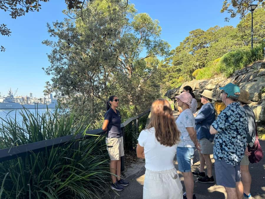 1/2 day Sydney Sightseeing and Bondi Beach Tour - Bondi Beach gets the longest stop