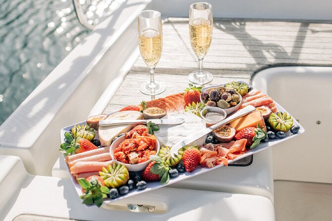 2 1/2 Hr Private Skippered Yacht Charter and Platter on Pittwater - Why Pittwater works so well by private yacht