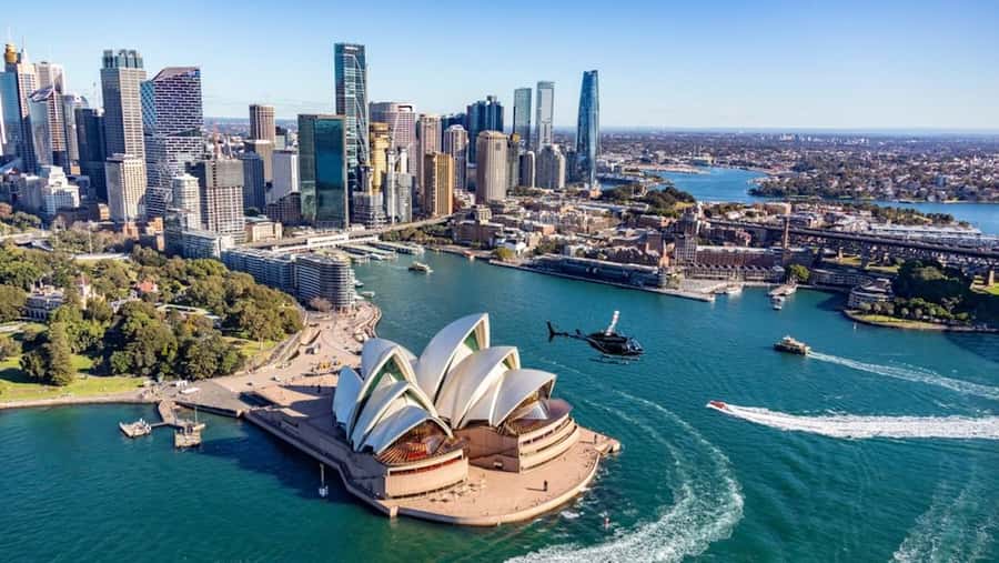 30 Minute Shared Sydney Harbour Scenic Helicopter Tour - Commentary, timing, and the practical side