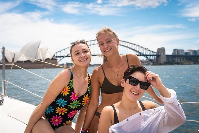 7 Day ULTIMATE Sydney (18 - 35s) - Day 1: Darling Harbour, the Opera House, and first bearings