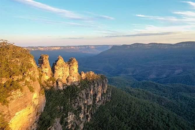 Adventurous Blue Mountains hike up the iconic Three Sisters - Starting at Central Station at 7:30 am