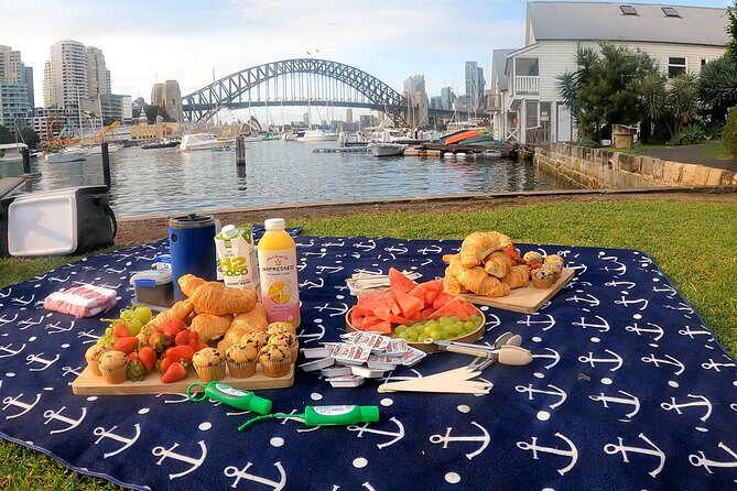 Beautiful Sydney Harbour Breakfast Kayaking Tour - Exploring several bays at a relaxed pace