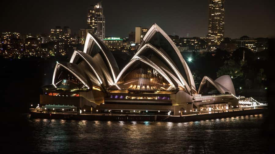 Best of Sydney: Private Walking Tour with a Local - What the guide’s role really means