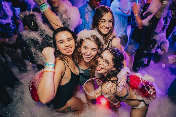 Big Night Out Pub Crawl - Age, group size, and the kind of night to expect