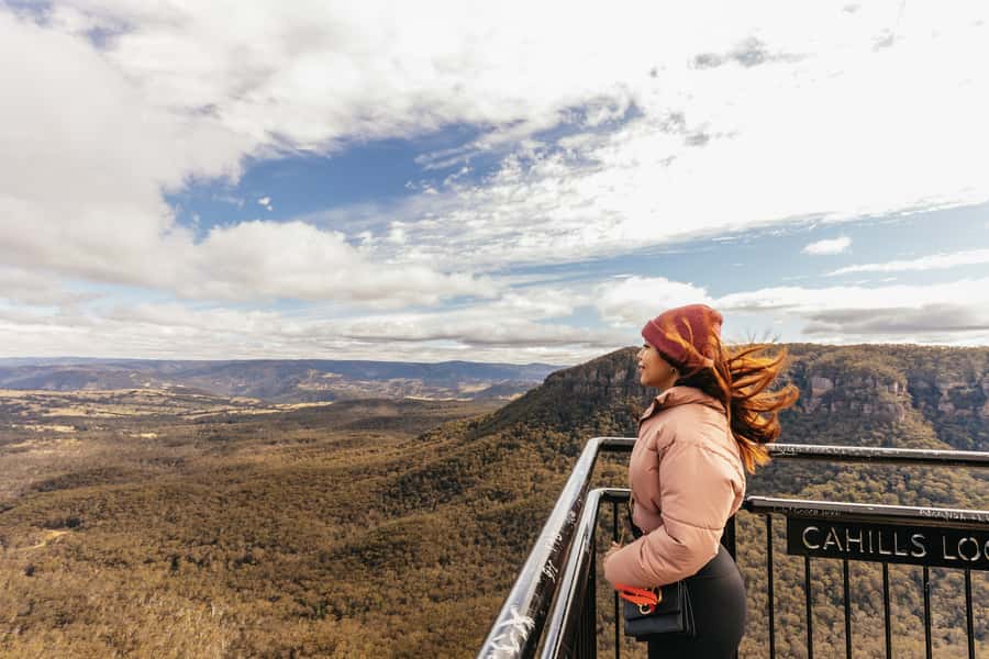 Blue Mountain: Small-Group Tour with Lunch & Scenic World - Starting early in a WiFi mini coach