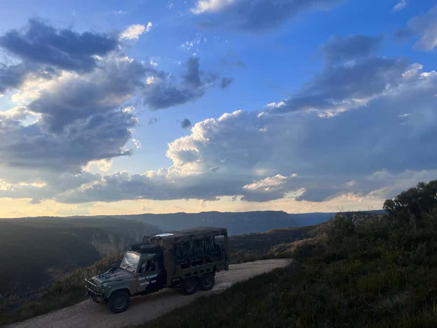 Blue Mountains 3 Hour Army Truck Adventures - Pickup at Echo Point and what to bring