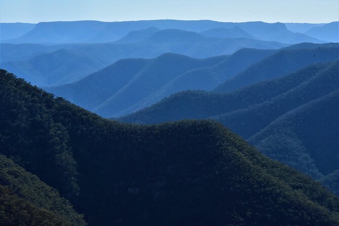 Blue Mountains Day, Sunset Tour & Glow Worms Night Adventure - The Three Sisters and sunset from the cliff edge