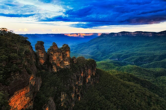 Blue Mountains Day Tour with Scenic World and Wildlife Park Entry - A full day from Sydney, with Australia in miniature
