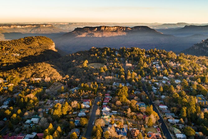 Blue Mountains Day Tour with Scenic World and Wildlife Park Entry - Leura gives the day a needed pause