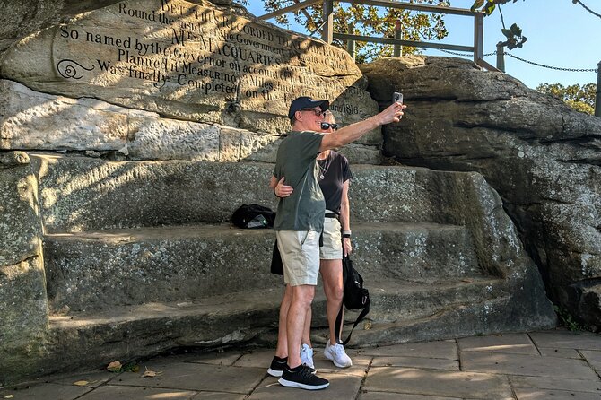 Blue Mountains Day Tour: Zoo, Scenic World & Three Sisters - Leura: a useful lunch break with limits
