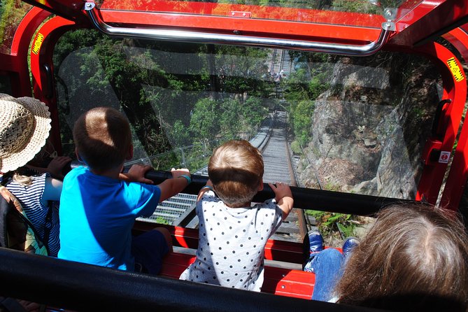 Blue Mountains Hop On Hop Off Tour - Leura for food, shops, and a change of pace