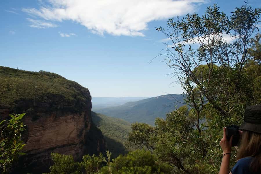 Blue Mountains: Inside a World Heritage National Park - Wentworth Falls puts your shoes to work