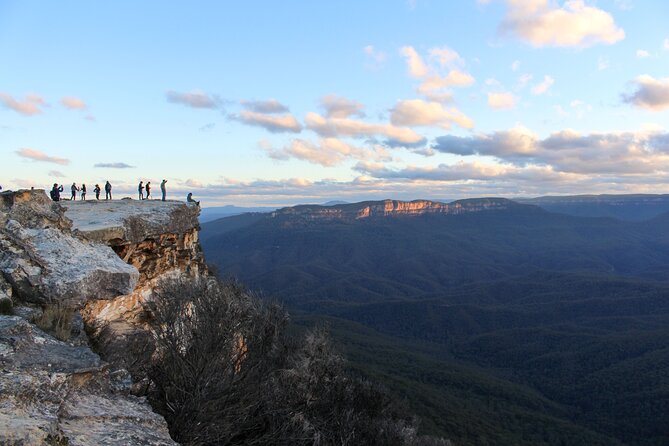 Blue Mountains Private Charter - Taking a break in Leura