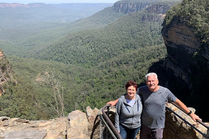 Blue Mountains Private Tour From Sydney, & Featherdale Aussie Animal Park Option - Katoomba provides a practical lunch break