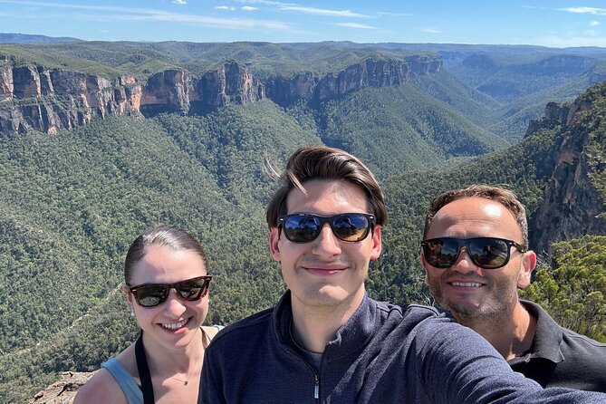 Blue Mountains Private Tour & Hidden Gems, Pick up & Drop off - Katoomba adds a lighthearted wildlife moment