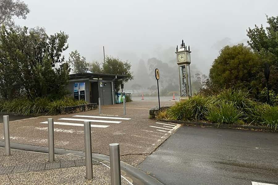 Blue Mountains: Private Tour with Wildlife and River Cruise - The Three Sisters at Echo Point