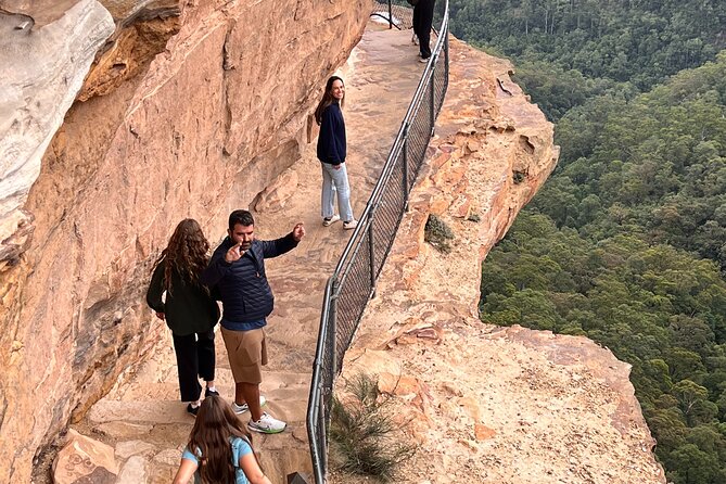 Blue Mountains Private Tours Sydney Zoo or Scenic world Options - Echo Point puts the Three Sisters front and center