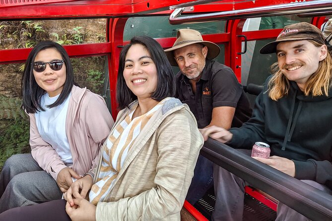 Blue Mountains Small Group Tour with Lunch, Zoo and Scenic World - Why this tour works for a first Blue Mountains visit