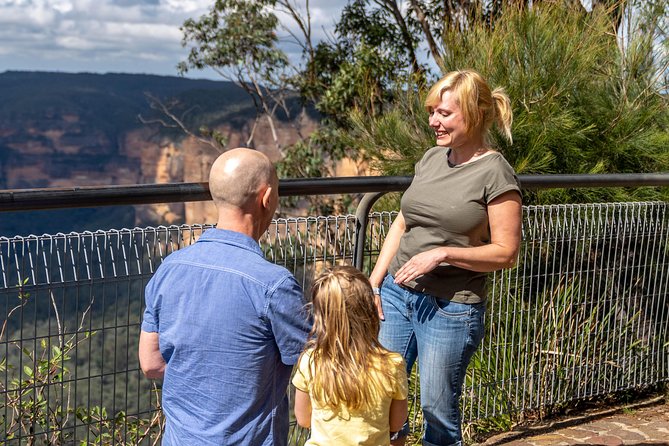 Blue Mountains: Three Sisters, Scenic World and Wildlife park - Walking, weather, and what to bring