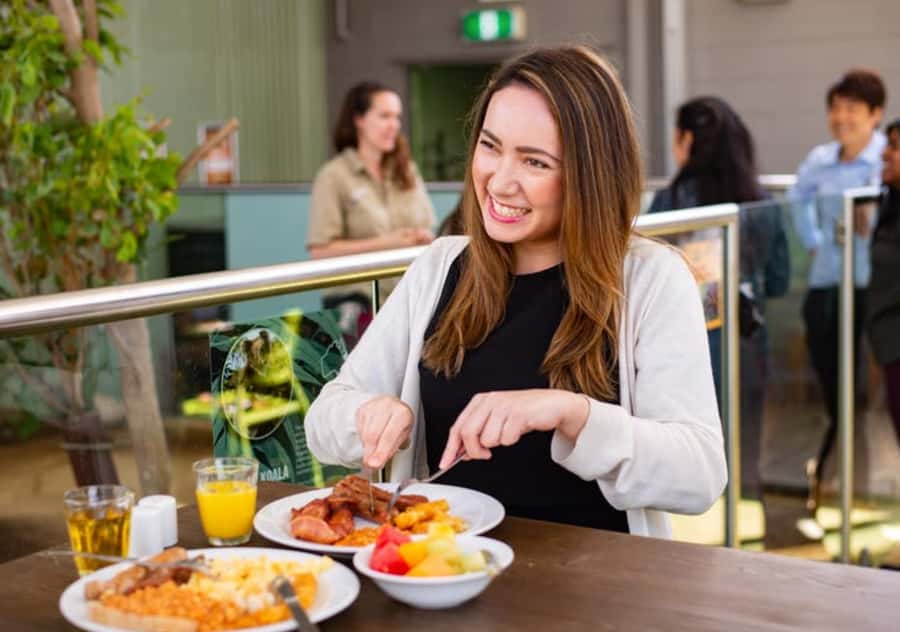 Breakfast with Koalas at WILD LIFE Zoo Darling Harbour - The 7:30 highlights tour through Australian wildlife
