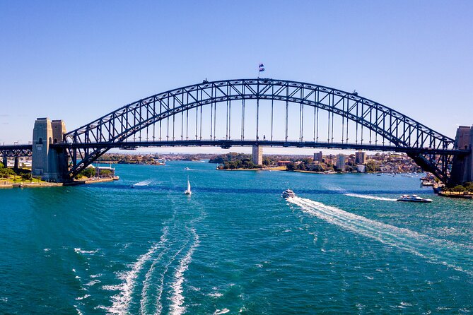 Christmas Day Lunch Cruise on Sydney Harbour - Music, bon-bons, and a possible visit from Santa