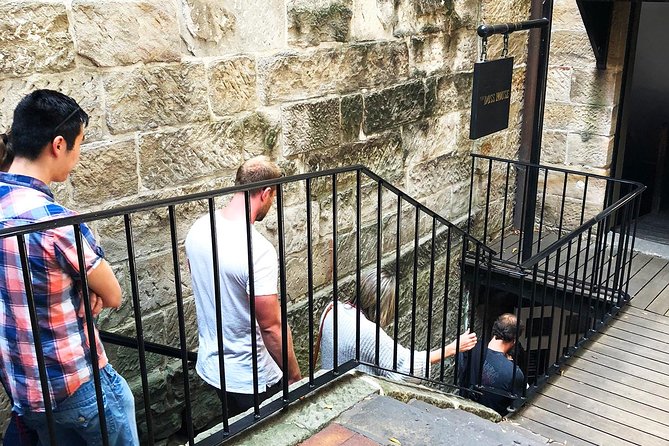 Convicts and The Rocks: Sydney's Walking Tour Led by Historian - Entering The Rocks through lanes, pubs, and old stories