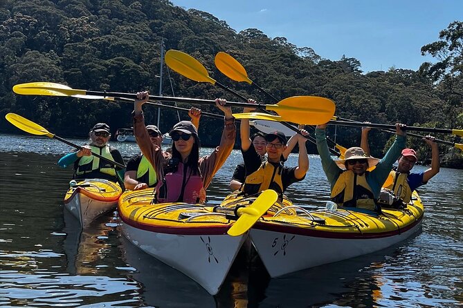 Cowan Creek Lunch paddle with Aboriginal rock art - From Brooklyn to the quiet waters of Cowan Creek