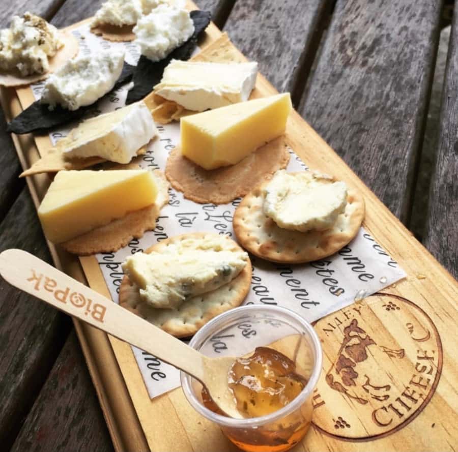 From Sydney: All Inclusive Boutique Hunter Valley Wine Tour - First and second winery tastings