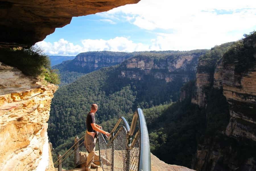 From Sydney: Blue Mountains Day Tour & Hop-on, Hop-off Tour - Echo Point and the Three Sisters