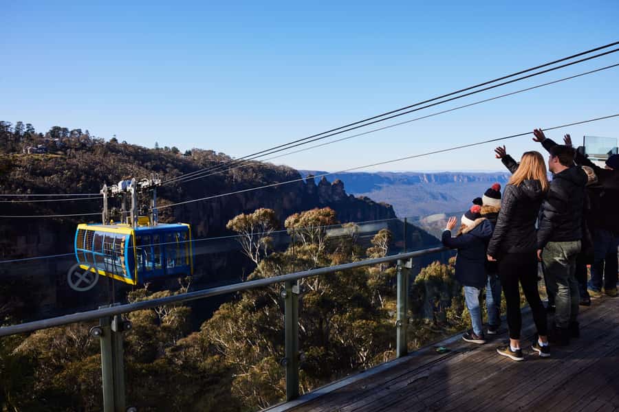 From Sydney: Blue Mountains, Scenic World, Zoo, & Ferry Ride - Who should book it?