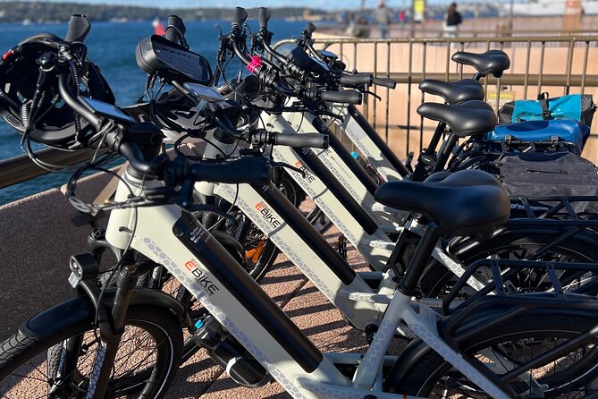 Guided Electric Bike Tour of Sydney with Bluetooth helmets - Getting comfortable on the e-bike in Surry Hills