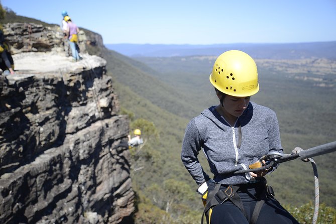 Half-Day Abseiling Adventure in Blue Mountains National Park - The 15-metre abseils: time to build control