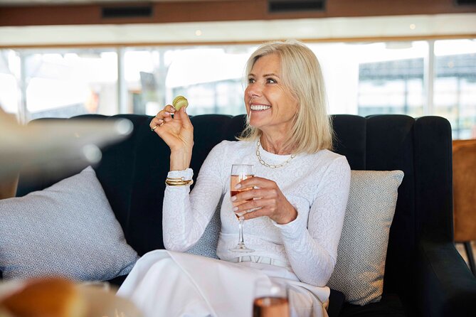 High Tea Cruise on Sydney Harbour - Service, music, and the pace of the afternoon