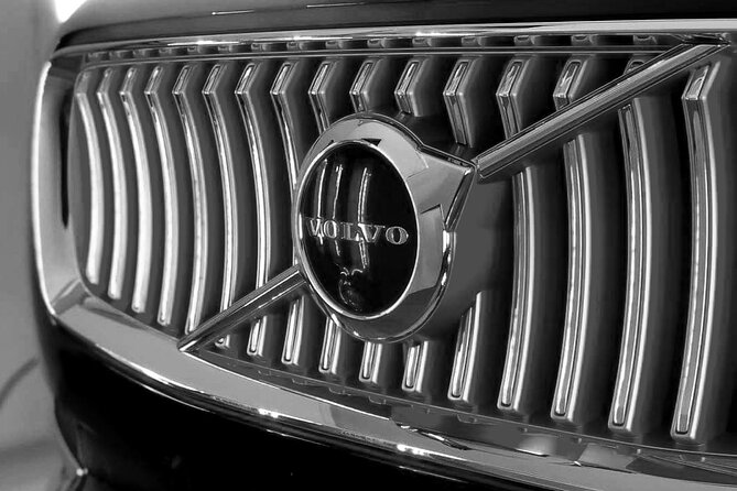 Limoroo, Airport Transfers and Luxe Door to Door Service. - Who will get the most from this service?