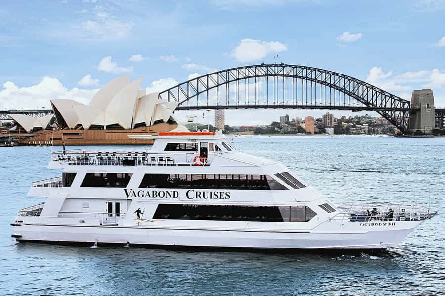 Lunch Cruise with Live Jazz on Sydney Harbour - Three hours moving through Sydney Harbour