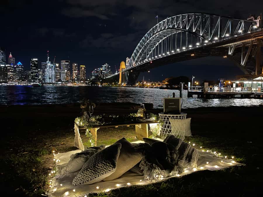 Luxury Picnic for 2 with Sydney Harbour Views at Kirribilli - Key points at a glance