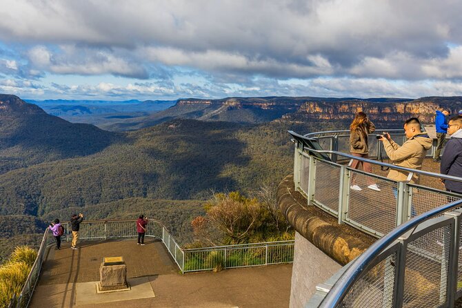 PRIVATE Blue Mountains Scenic World Wentworth Falls & Cruise Tour - Wentworth Falls starts the day with a proper taste of the mountains
