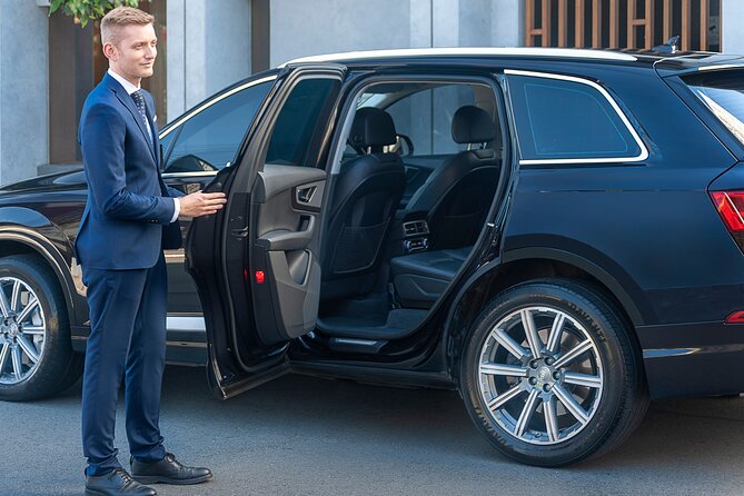 Private Chauffeured Airport Departure Transfers in Sydney - Key points to know before booking