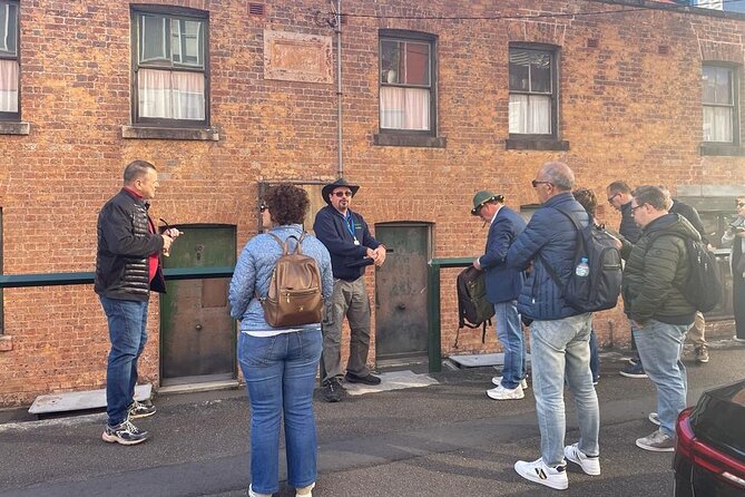 Private Full Day Sydney Highlights Tour - A lively suburb and time to change pace