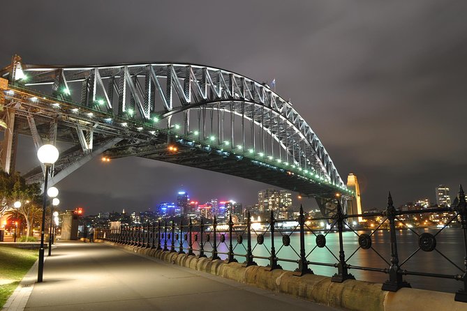 Private Sydney Harbour Sunset Photo Tour & Cruise - A Sydney sunset built around your camera