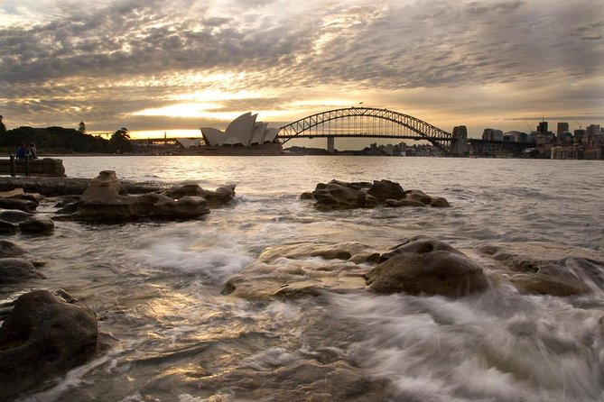Private Sydney Harbour Sunset Photo Tour & Cruise - Mrs. Macquarie’s Chair delivers the classic view