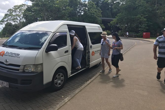 Private Transfer FROM Sydney Airport to Sydney CBD 1 to 5 people - Who should book this Sydney airport transfer?