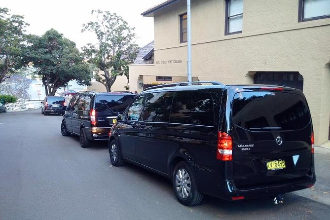 Private Transfer FROM Sydney Airport to Sydney CBD for 1 to 2 pax - A fixed fare instead of a taxi meter