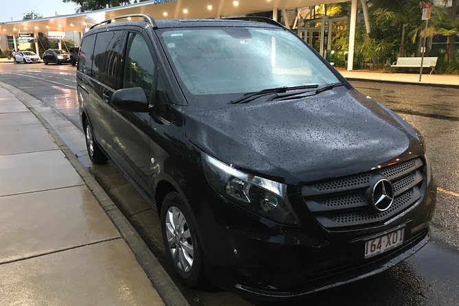 Private Transfer FROM Sydney Airport to Sydney CBD for 1 to 2 pax - More than a silent ride