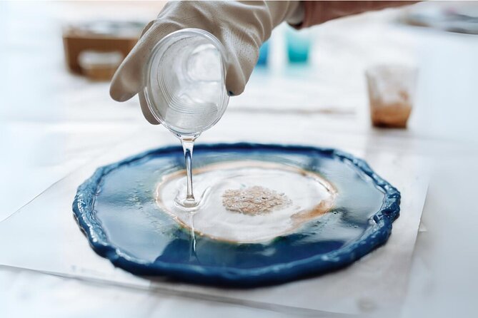 Resin Art Classes Sydney: Cheeseboards & Coasters - What the one-hour resin class is really like