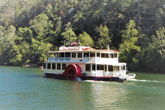 Scenic Adventure Lunch Cruise - Entering the 50-million-year-old Nepean Gorge