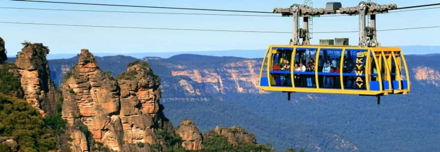 Small Group Blue Mountains, Wildlife & Scenic World Day Tour - Leura village, lunch, and a short country-town pause