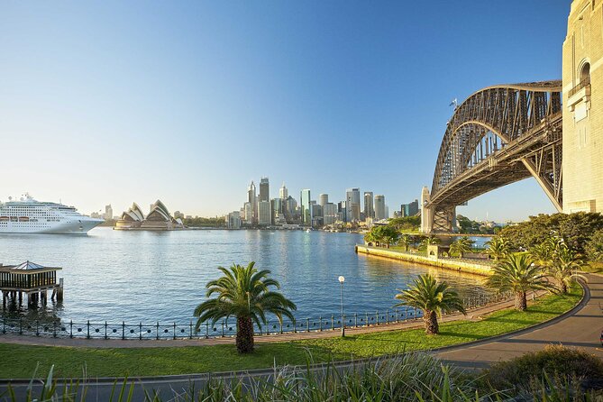 Small Group Tour Sydney City Highlights and Hidden Gems - Bondi Beach and the short coastal walk
