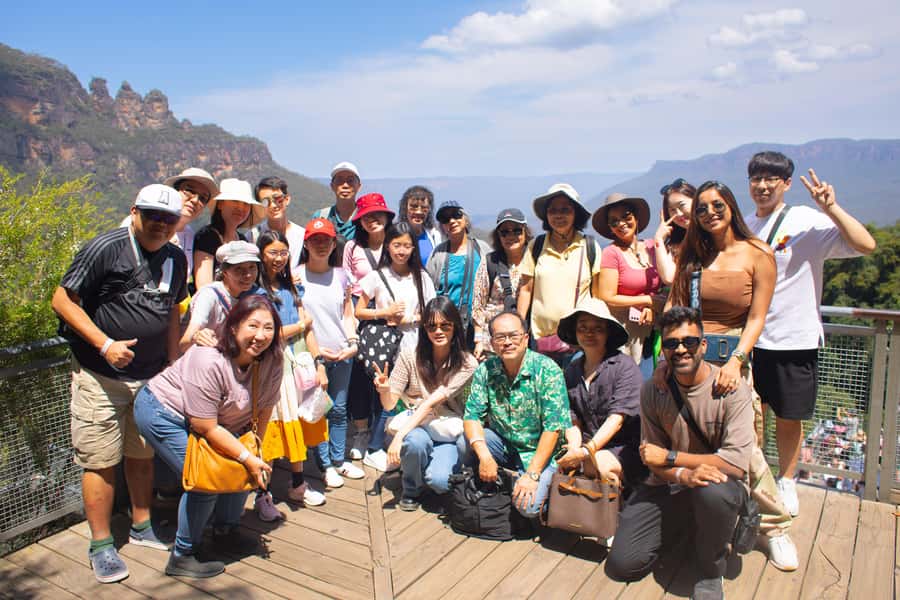 Small Group: Zoo, Blue Mountains, Scenic World Mandarin Tour - Leura: your own lunch, your own pace