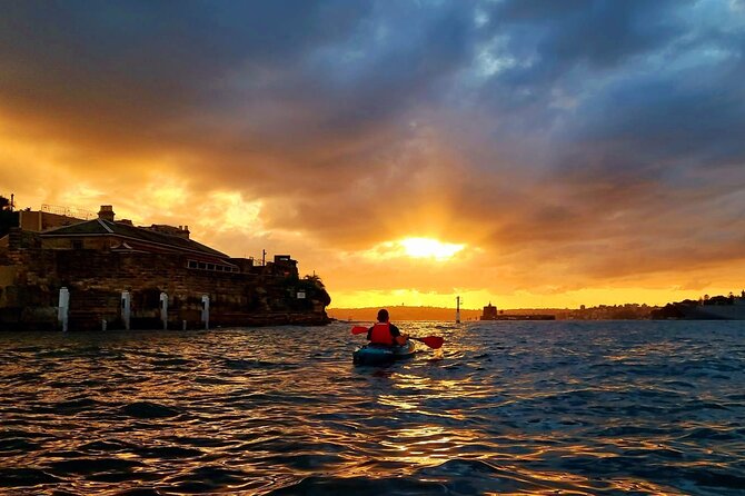 Sunset Paddle Session on Sydney Harbour (single kayak) - How much the $106.87 price delivers